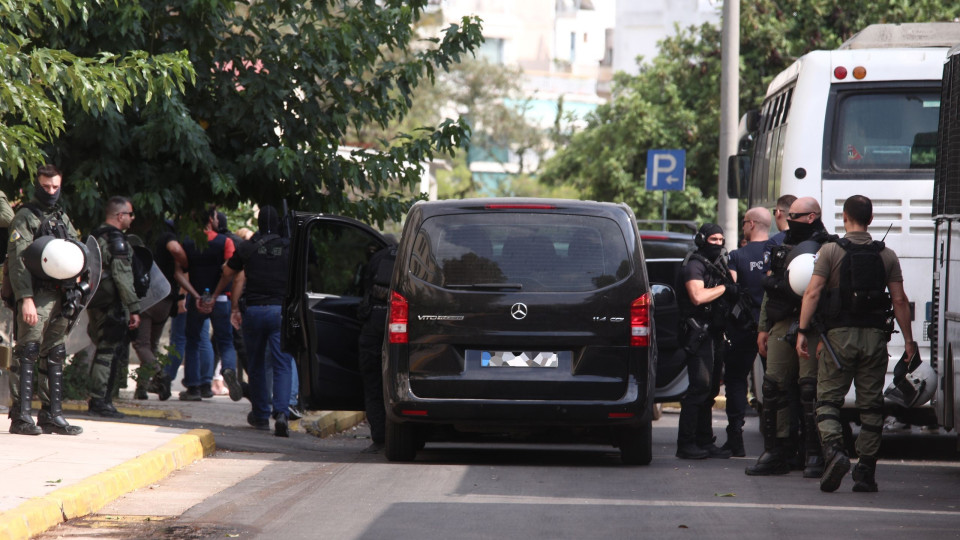Marfin: Για ανθρωποκτονία από προθεση κατά συρροή κατηγορούνται οι συλληφθέντες - Πήραν προθεσμία