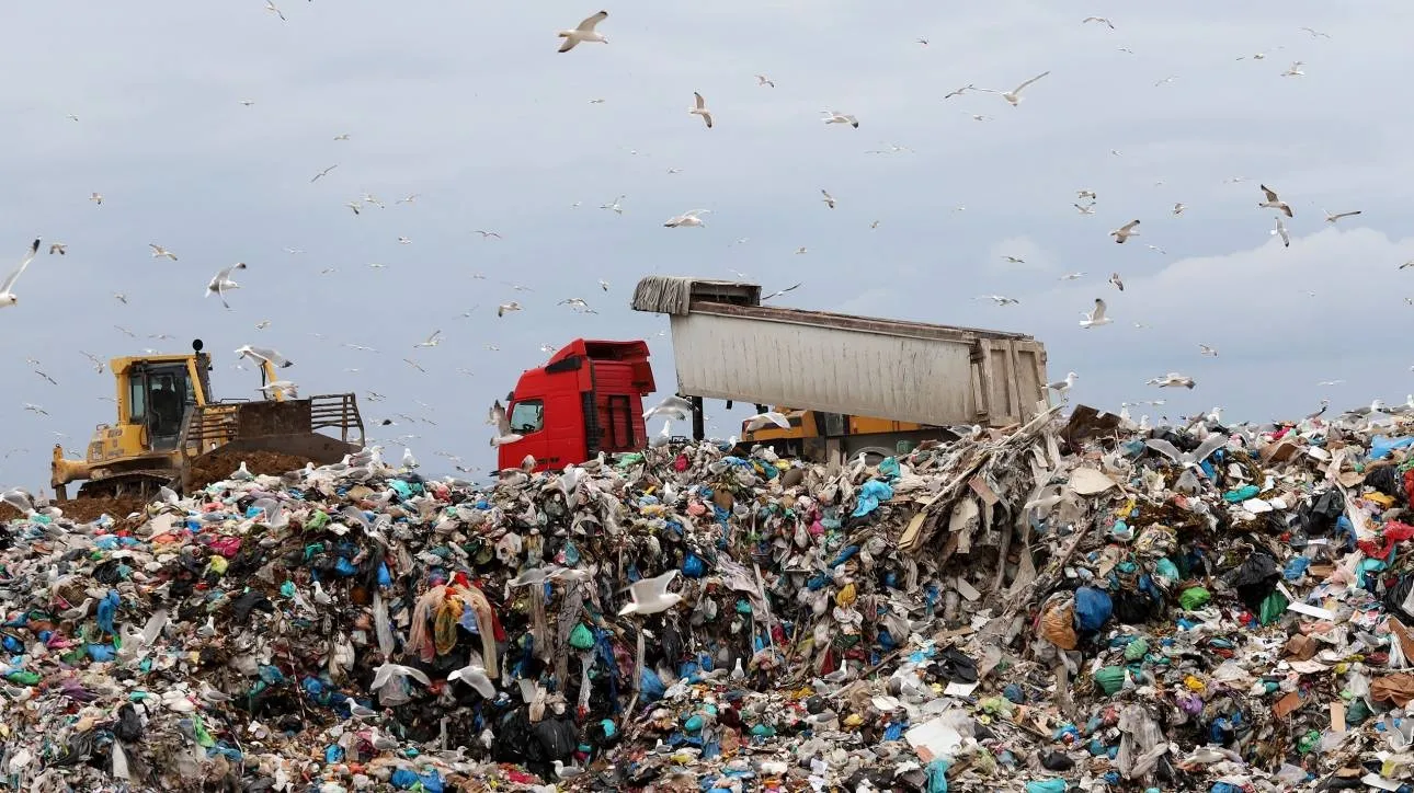 «Πράσινο φως» από το ΥΠΕΝ για χρηματοδοτήσεις έργων διαχείρισης αποβλήτων και αστικών λυμάτων